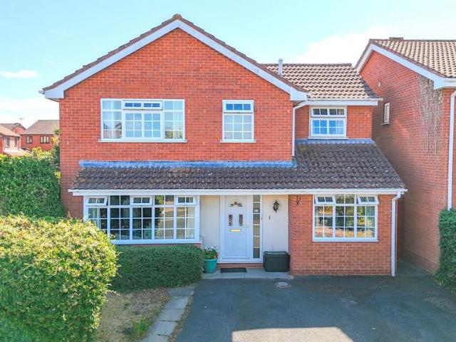 House for sale in Claines, Worcestershire