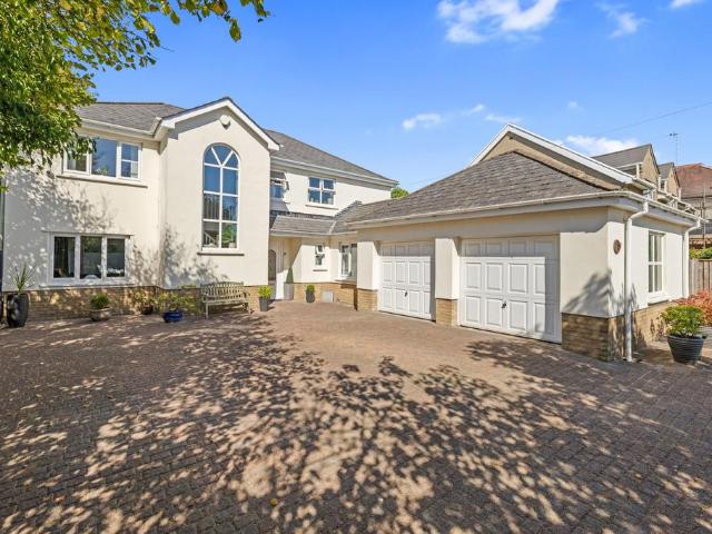House for sale in Dunvant, Wales