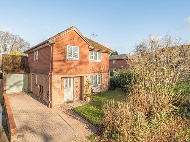 House for sale in Newell Green