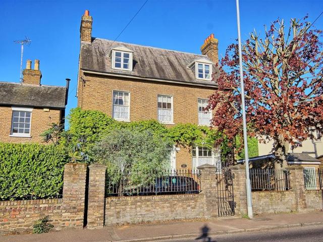 House for sale in Broxbourne, Hertfordshire