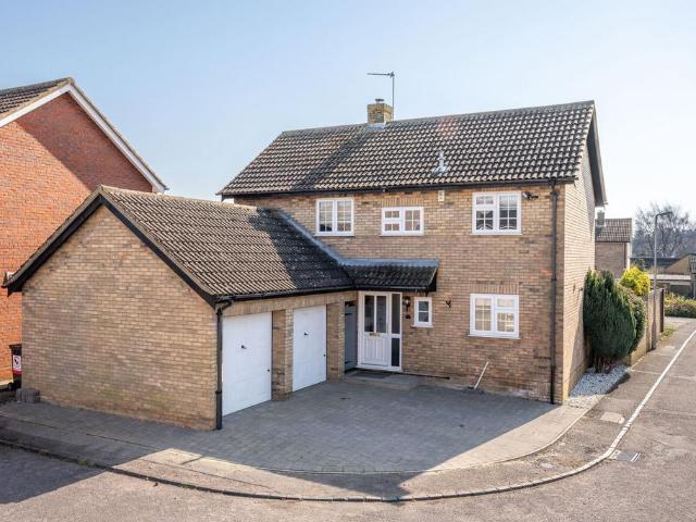 House for sale in Shefford, Bedfordshire