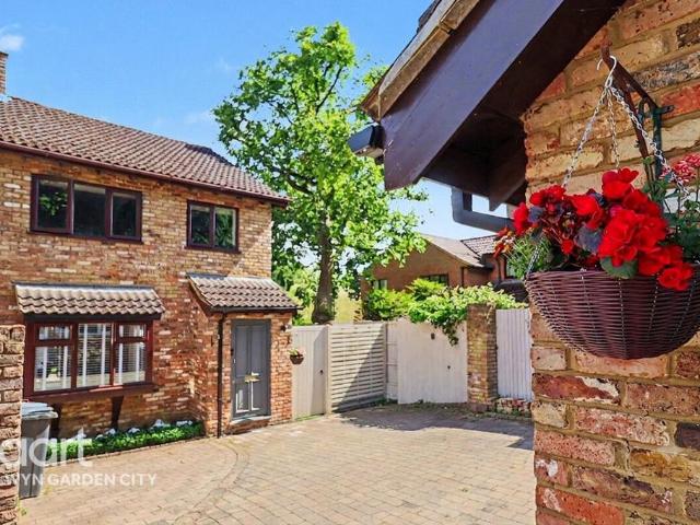 House for sale in Oaklands, Fretherne