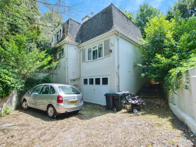 House for sale in West Cliff, Bournemouth