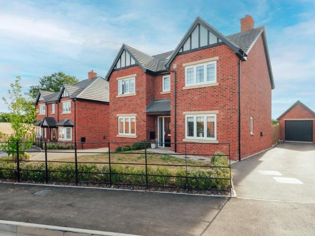 House for sale in Upper Wick, Malvern Hills