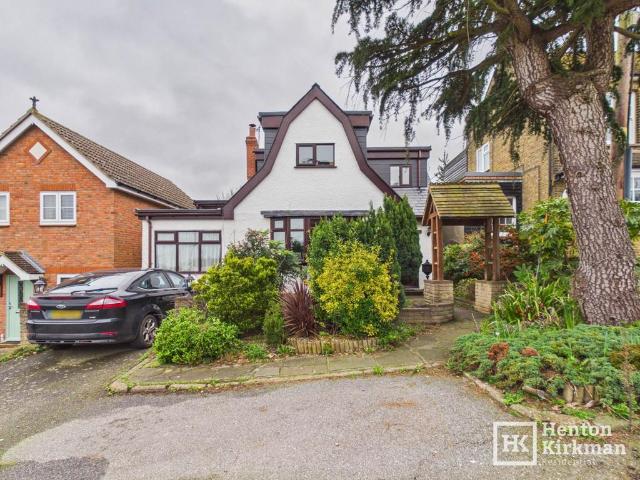 House for sale in Queens Park, Billericay