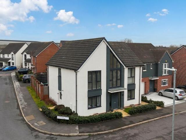 House for sale in Fenton, Stoke-on-Trent