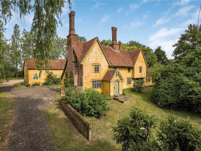 House for sale in Chelmondiston, Suffolk
