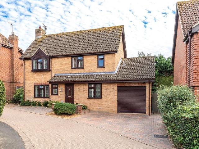House for sale in Caister-on-Sea, Great Yarmouth