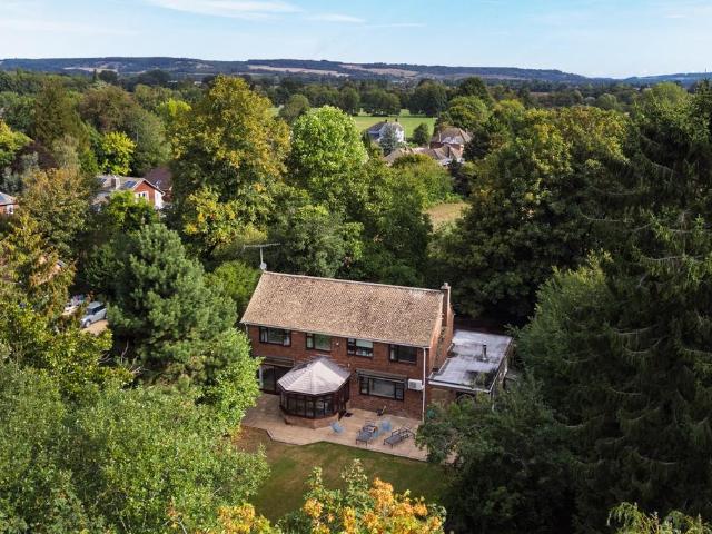 House for sale in Bybrook, Bridgefield