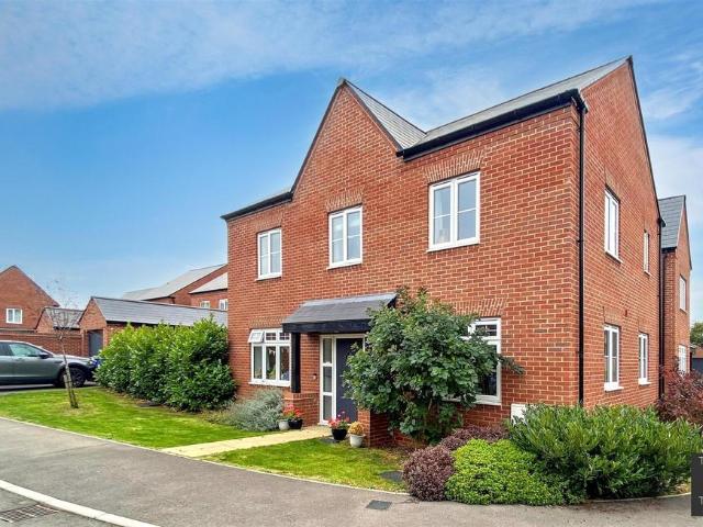 House for sale in Twigworth Green, Tewkesbury