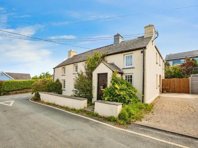 House for sale in Aberporth, Wales