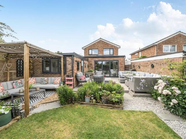 House for sale in Evershot, Oxfordshire