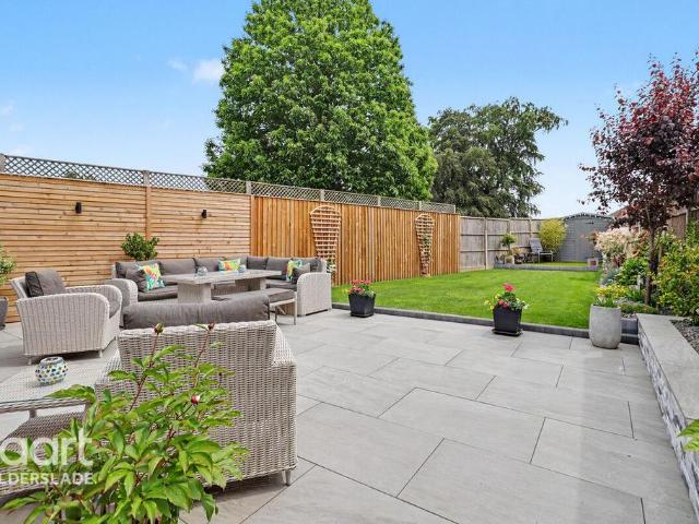 House for sale in Chatham