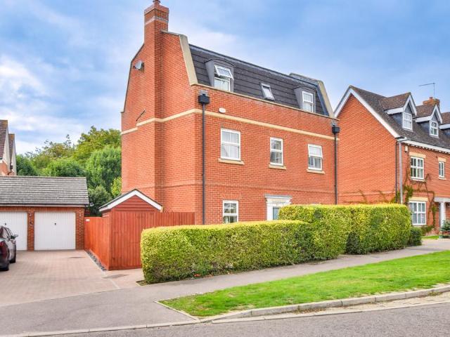 House for sale in Duton Hill, Essex