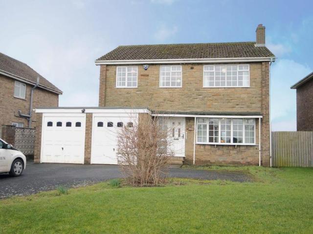 House for sale in Burton Salmon, North Yorkshire