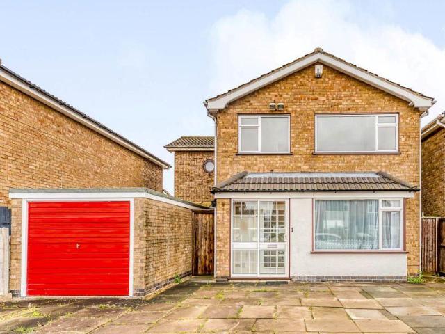 House for sale in Oadby, Leicestershire