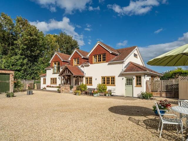 House for sale in Sand Hutton, York and North Yorkshire