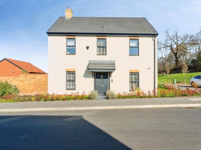 House for sale in Shepshed, Elmfield