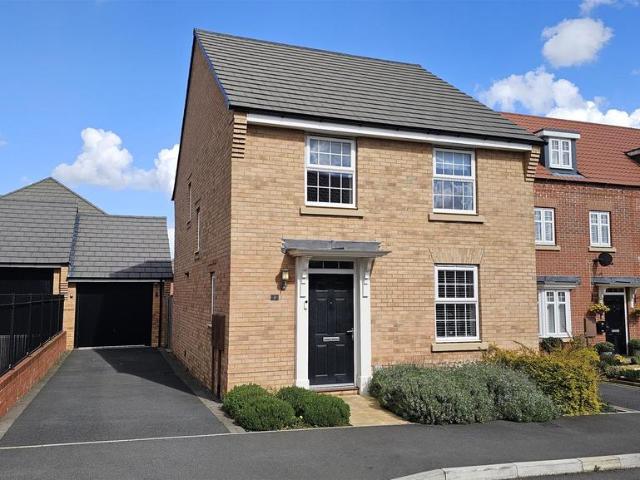 House for sale in Barton In Fabis, East Midlands