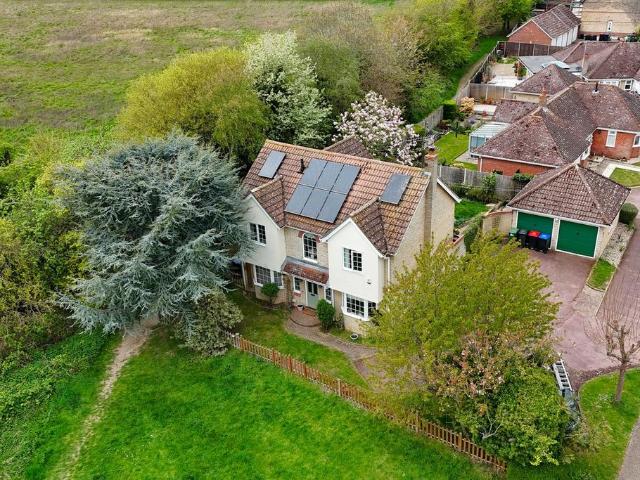 House for sale in Chipping Hill, Essex