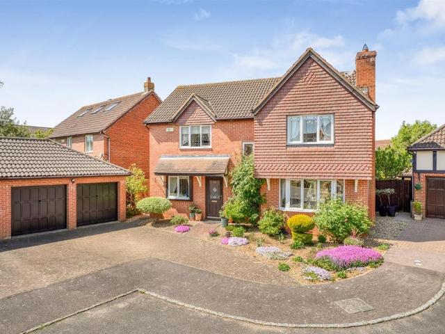 House for sale in Loughton, Milton Keynes