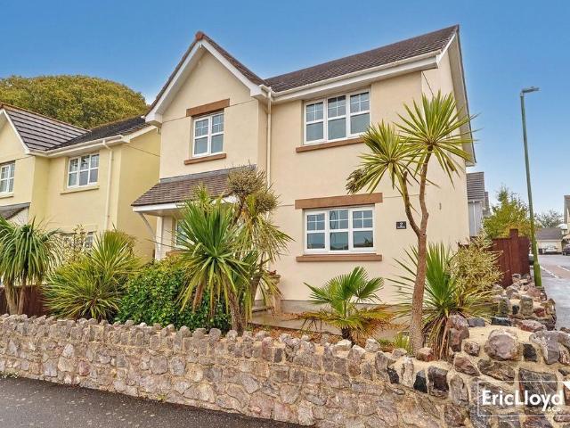 House for sale in Three Beaches, Paignton