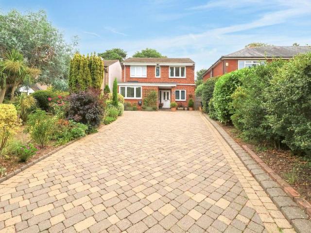 House for sale in London Borough of Croydon, Shirley