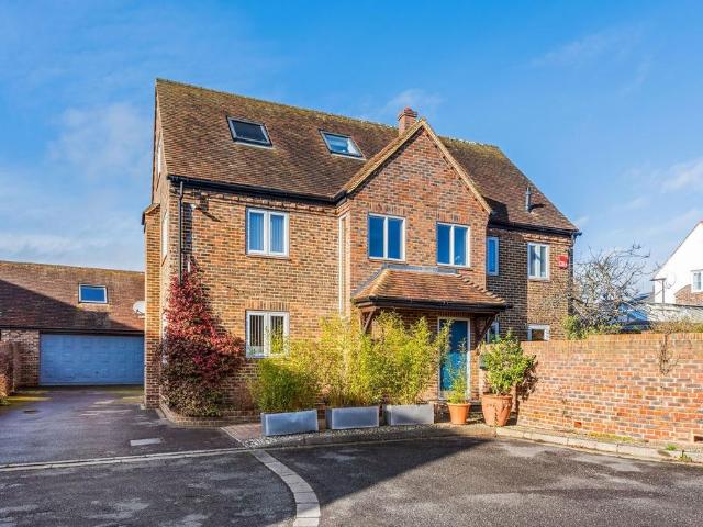 House for sale in Spring Vale, Hampshire