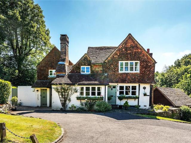 House for sale in Fole, Surrey