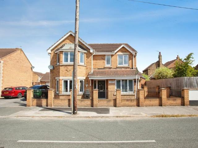 House for sale in Hensall, North Yorkshire