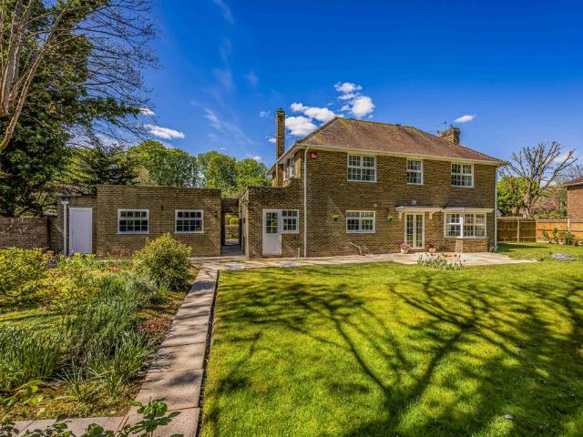 House for sale in Chichester, Littlecote