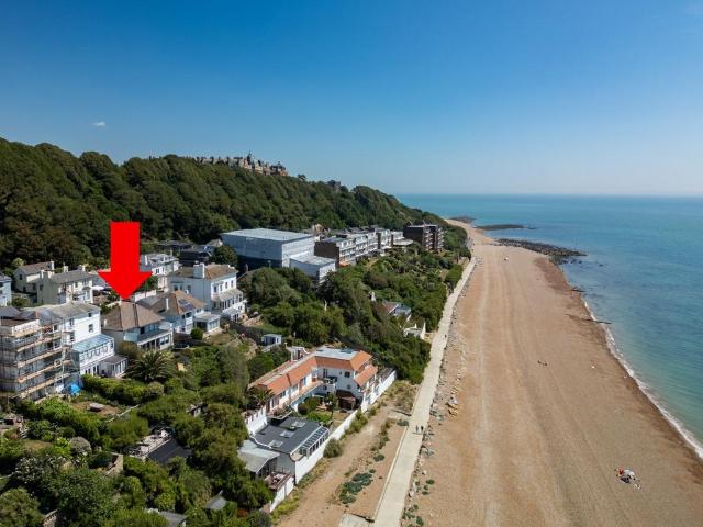House for sale in Golden Valley, Folkestone