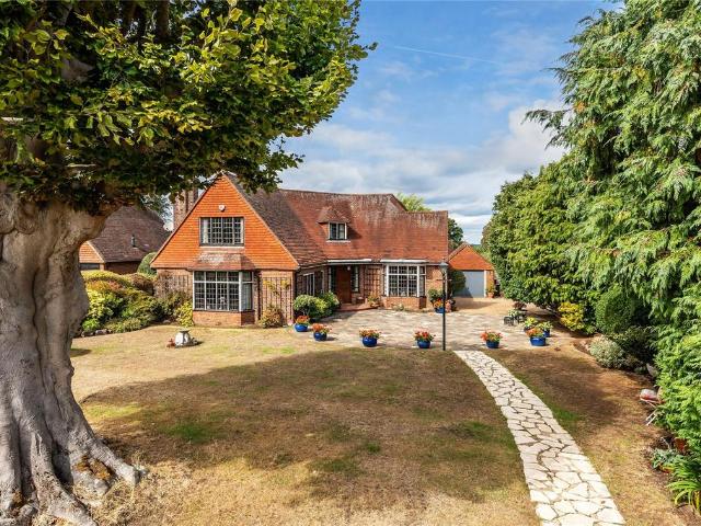 House for sale in Boxgrove, Westborough