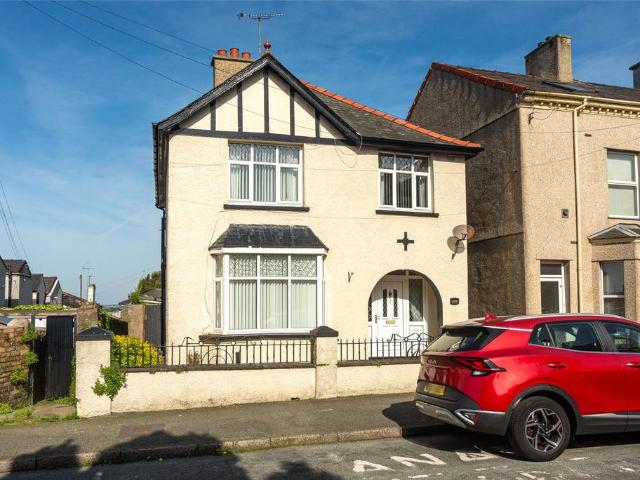 House for sale in Caernarfon