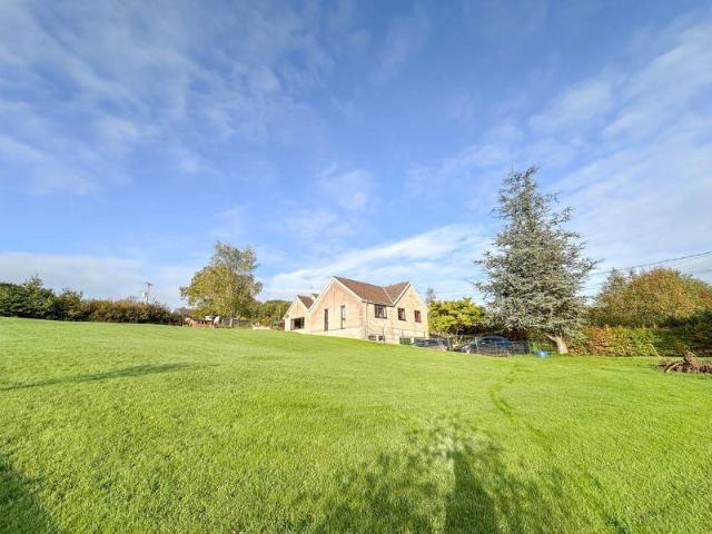 House for sale in Stratton on the Fosse, Somerset