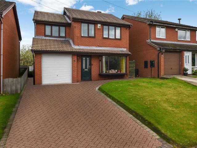 House for sale in Churwell, West Yorkshire