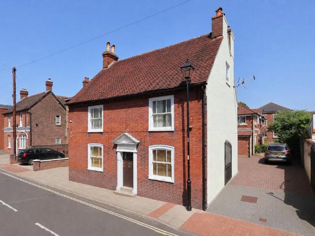 House for sale in Spring Vale, Hampshire