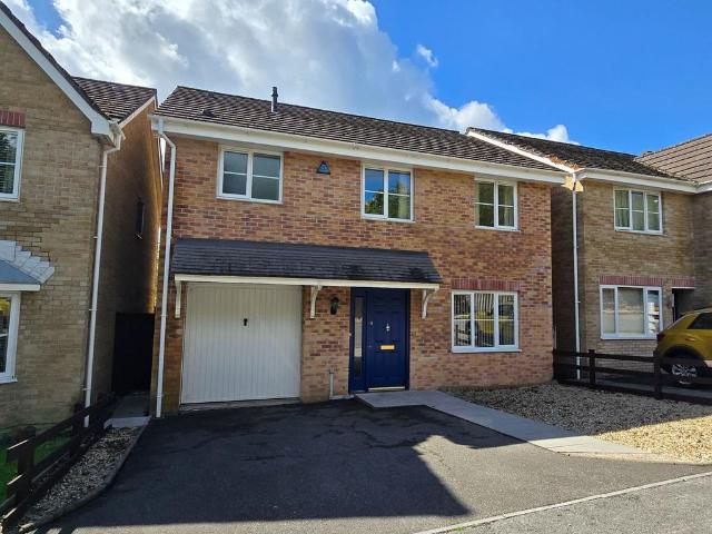 House for sale in Llansamlet, Wales