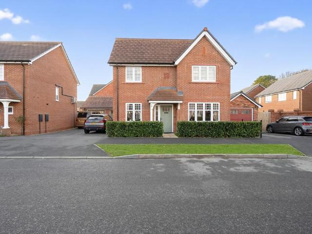 House for sale in Sandymoor, Halton