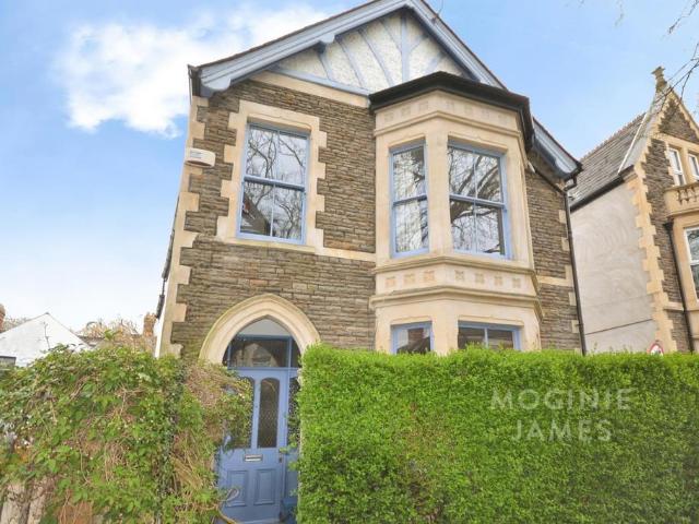 House for sale in Plasnewydd, Falcon Lodge