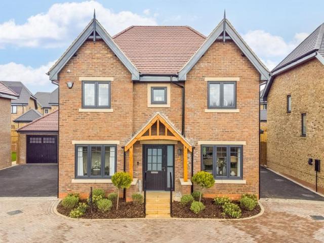 House for sale in Toddington, Bedfordshire