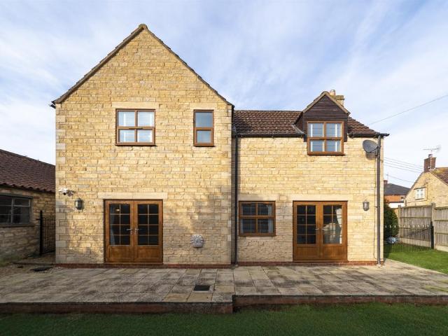 House for sale in Barholm, Lincolnshire