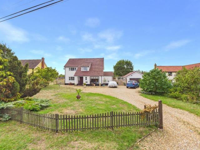 House for sale in Bedingfield, Suffolk