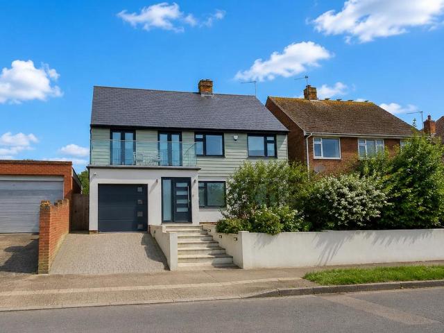 House for sale in Upton, Acol