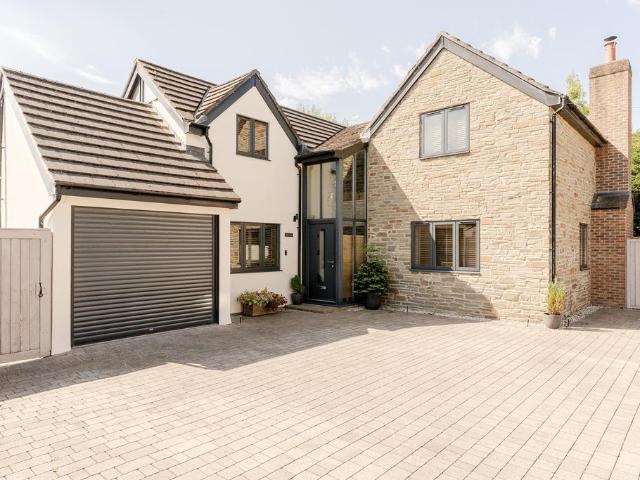 House for sale in Bradley Stoke