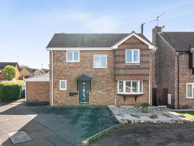 House for sale in Barton Seagrave, North Northamptonshire