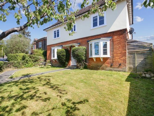 House for sale in Perryfields, West Sussex