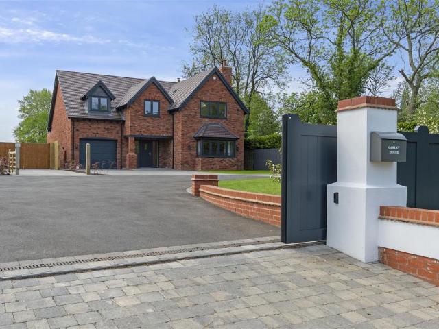 House for sale in Wood End, Alderminster