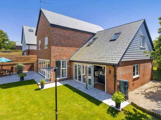 House for sale in Woodbury, Budlake