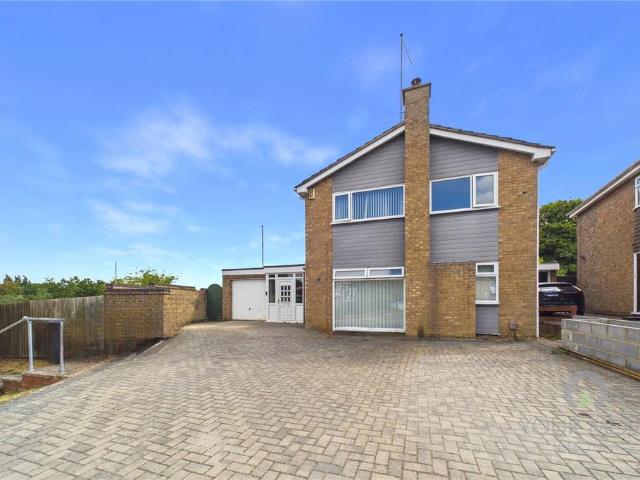 House for sale in Northampton, Northamptonshire